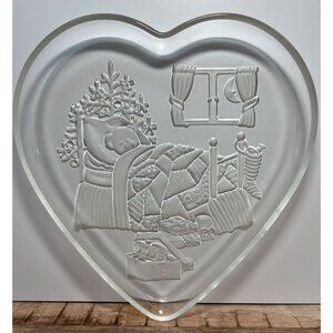 Heart-Shaped Frosted Glass Plate With Bedtime Scene Etching